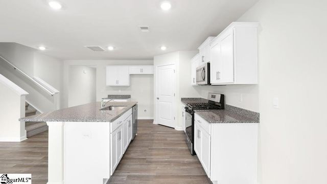 2122 Pierett Circle, Woodruff, SC 29388
