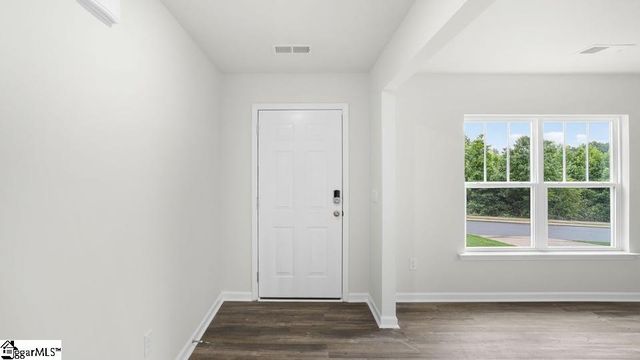 2122 Pierett Circle, Woodruff, SC 29388