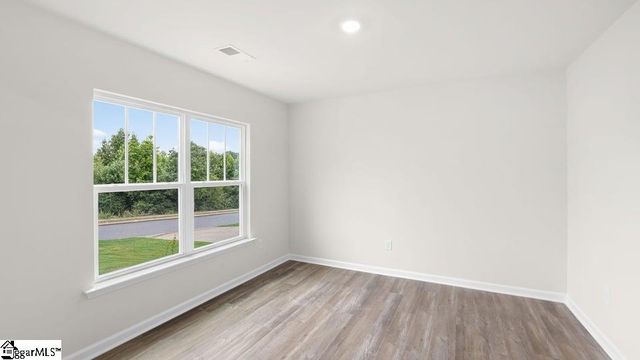 2122 Pierett Circle, Woodruff, SC 29388