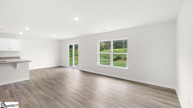 2122 Pierett Circle, Woodruff, SC 29388