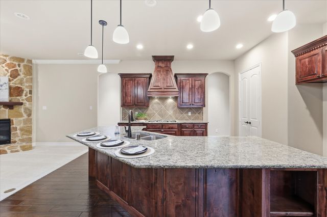 1204 Sundown Drive, Flower Mound, TX 75028