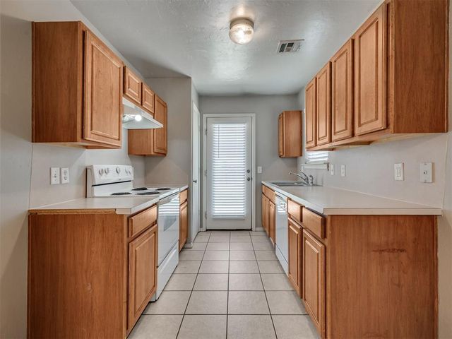2805 NW 187th Terrace, Edmond, OK 73012