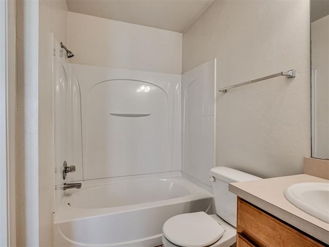2805 NW 187th Terrace, Edmond, OK 73012