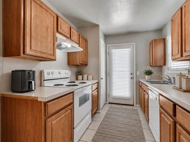 2805 NW 187th Terrace, Edmond, OK 73012
