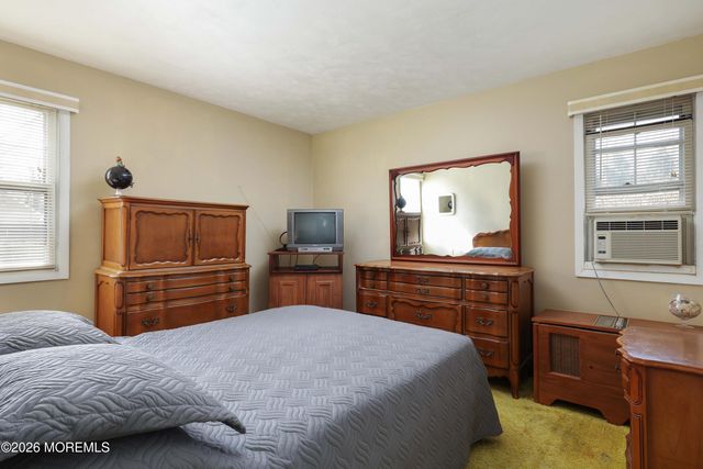 809 Shadylawn Way, Cliffwood Beach, NJ 07735