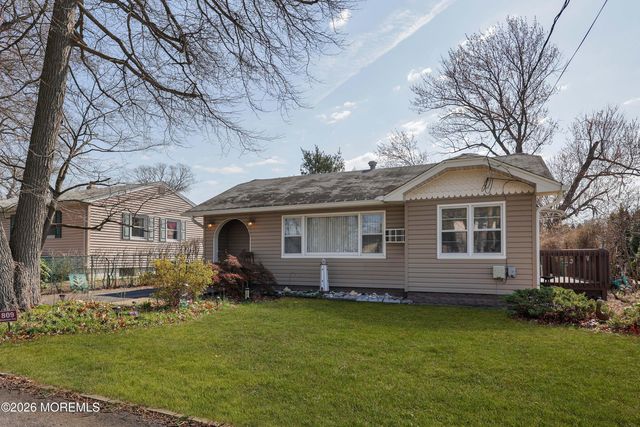 809 Shadylawn Way, Cliffwood Beach, NJ 07735