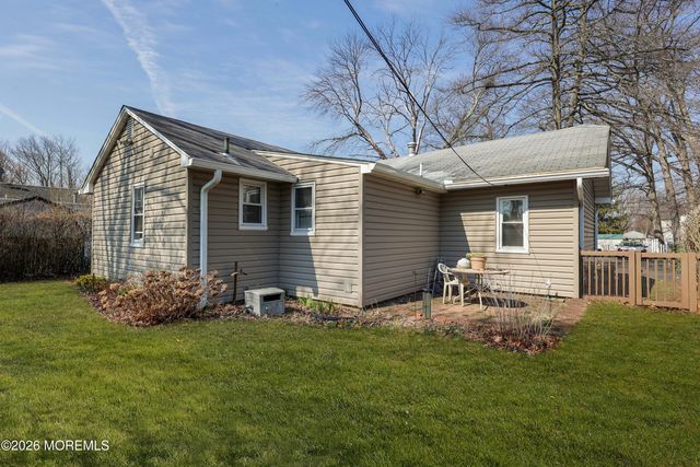 809 Shadylawn Way, Cliffwood Beach, NJ 07735