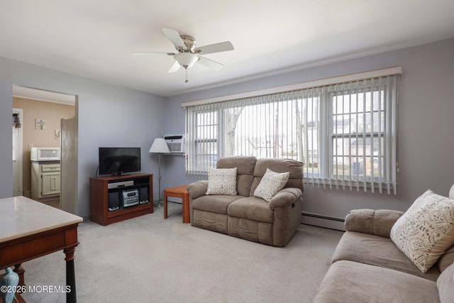 809 Shadylawn Way, Cliffwood Beach, NJ 07735