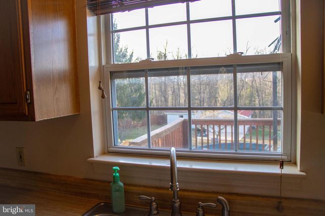 387 W RIDGE LOOP RD, Romney, WV 26757