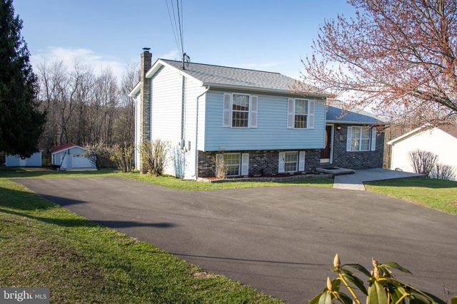 387 W RIDGE LOOP RD, Romney, WV 26757