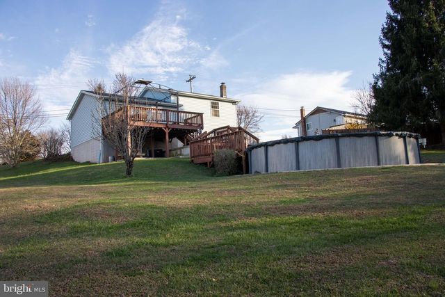 387 W RIDGE LOOP RD, Romney, WV 26757