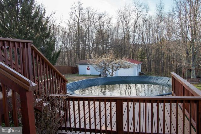 387 W RIDGE LOOP RD, Romney, WV 26757