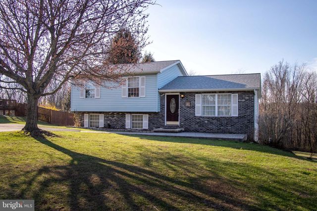 387 W RIDGE LOOP RD, Romney, WV 26757