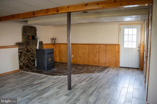 387 W RIDGE LOOP RD, Romney, WV 26757
