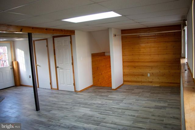 387 W RIDGE LOOP RD, Romney, WV 26757