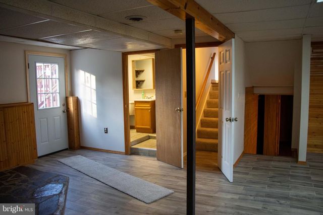 387 W RIDGE LOOP RD, Romney, WV 26757