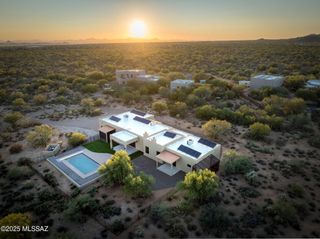 2880 W Coyote Desert Drive, Tucson, AZ 85755