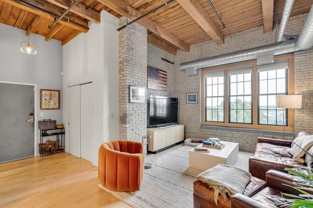 43 Charlton B-501, Everett, MA 02149