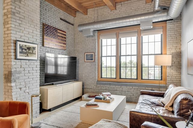 43 Charlton B-501, Everett, MA 02149