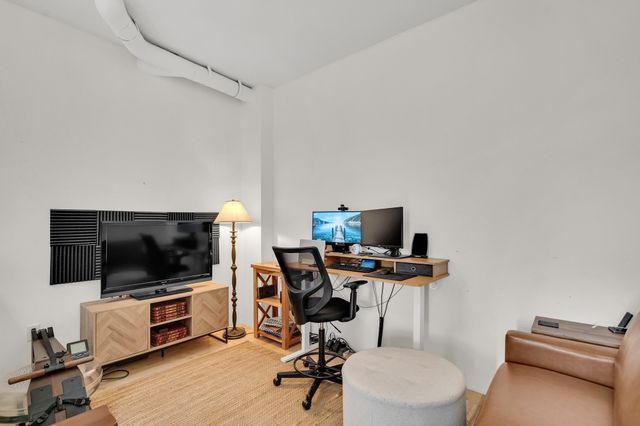 43 Charlton B-501, Everett, MA 02149