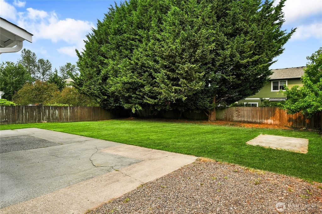 Image 18 of property listing at 20702 Anna Lane, Arlington, WA 98223