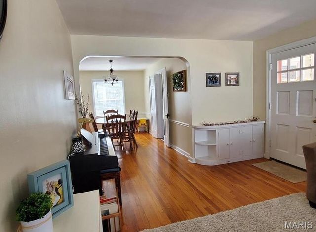 2806 Hilldale Avenue, St Louis, MO 63144