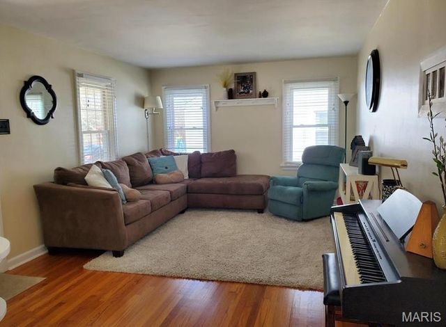 2806 Hilldale Avenue, St Louis, MO 63144