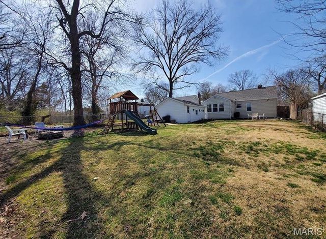 2806 Hilldale Avenue, St Louis, MO 63144