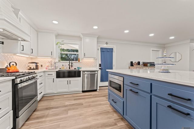 408 Baird Dr, Baton Rouge, LA 70808