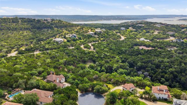 7301 Matisse Pointe DR, Jonestown, TX 78645