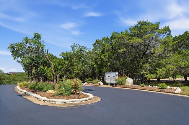 7301 Matisse Pointe DR, Jonestown, TX 78645