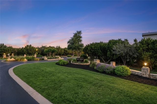 7301 Matisse Pointe DR, Jonestown, TX 78645