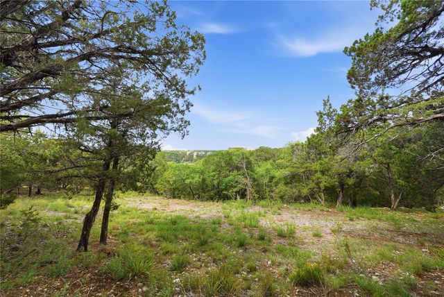 7301 Matisse Pointe DR, Jonestown, TX 78645