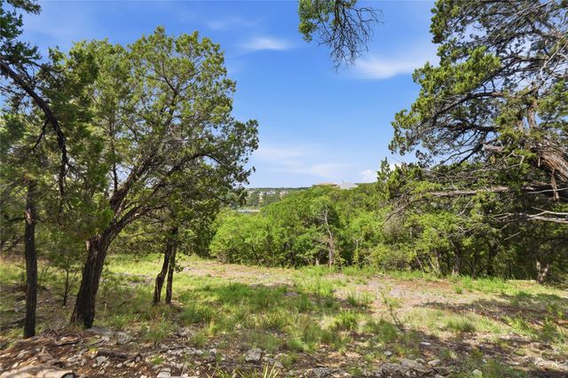 7301 Matisse Pointe DR, Jonestown, TX 78645