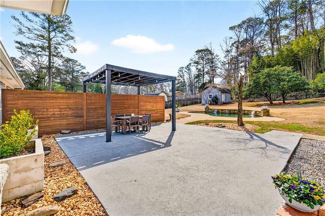 2500 Hawthorne NE Drive, Atlanta, GA 30345