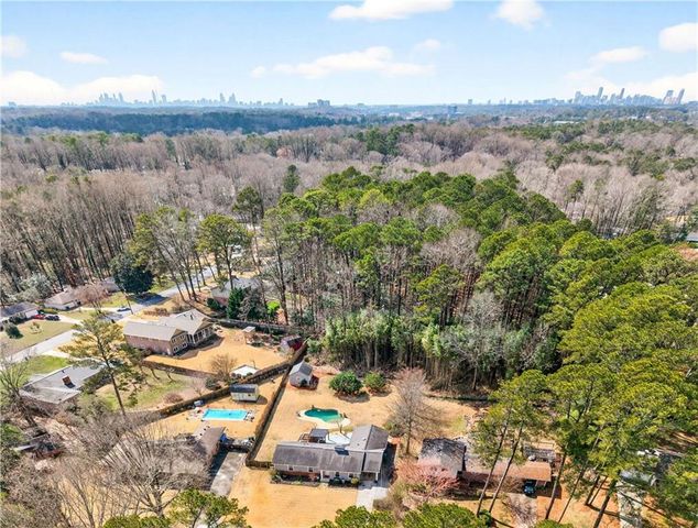 2500 Hawthorne NE Drive, Atlanta, GA 30345