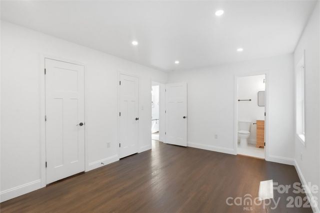 6908 Ludwig Drive, Charlotte, NC 28215