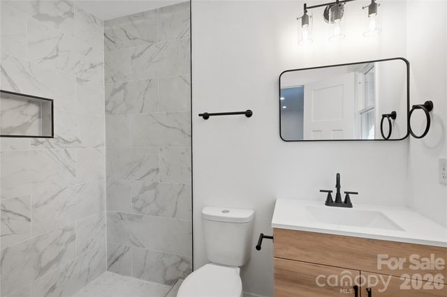 6908 Ludwig Drive, Charlotte, NC 28215