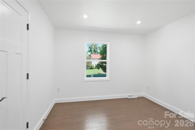 6908 Ludwig Drive, Charlotte, NC 28215