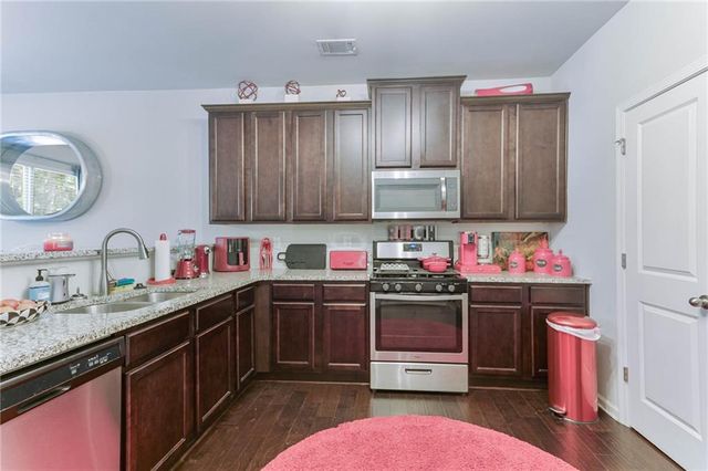 697 Rockingham Drive, Lithia Springs, GA 30122