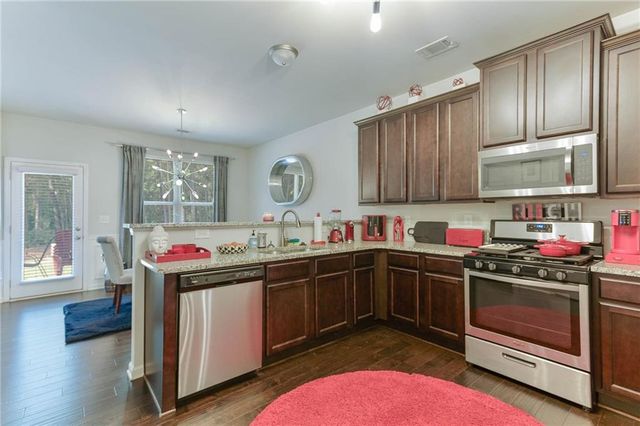 697 Rockingham Drive, Lithia Springs, GA 30122