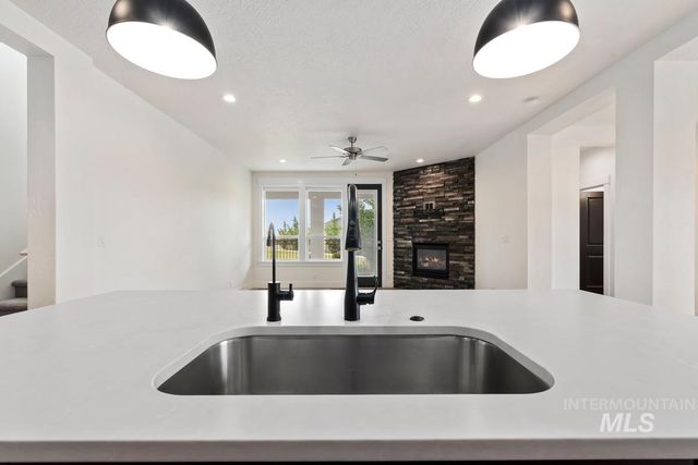 8389 W Shams Ln, Eagle, ID 83616