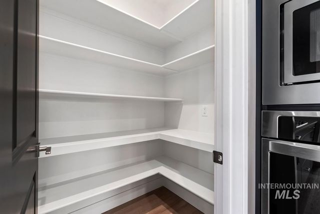 8389 W Shams Ln, Eagle, ID 83616