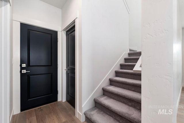 8389 W Shams Ln, Eagle, ID 83616