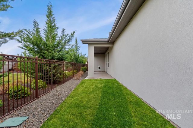 8389 W Shams Ln, Eagle, ID 83616