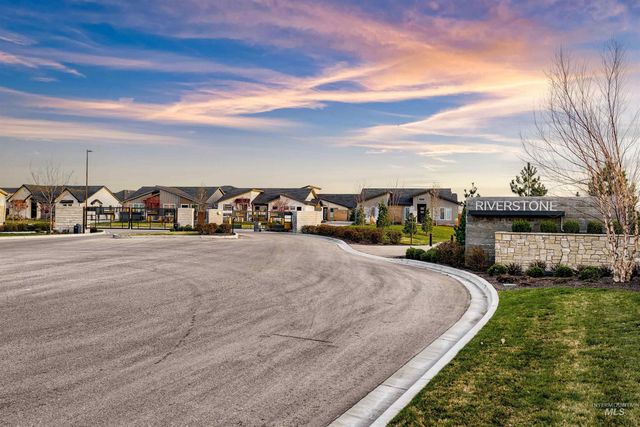 8389 W Shams Ln, Eagle, ID 83616