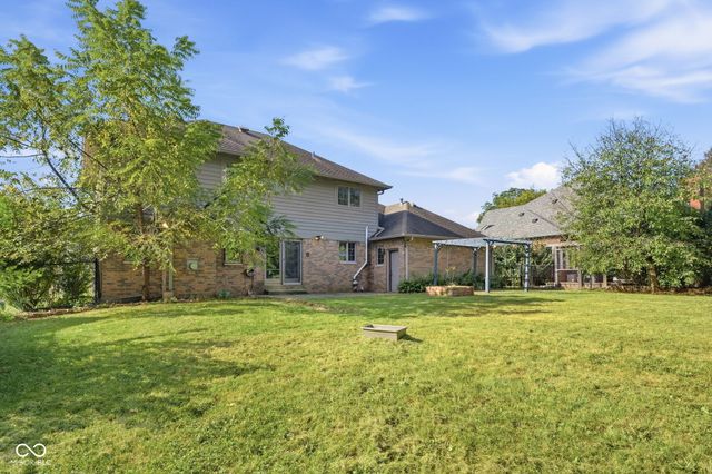4154 Moss Ridge, Indianapolis, IN 46237