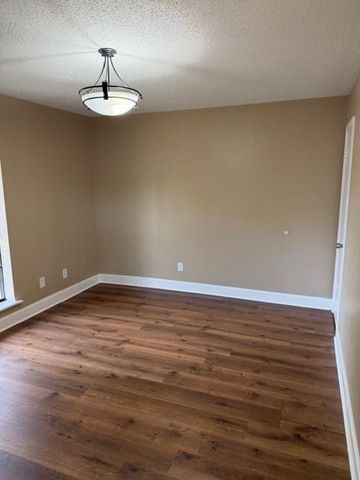 4041 CHARLESTON Circle 29, Alexandria, LA 71303