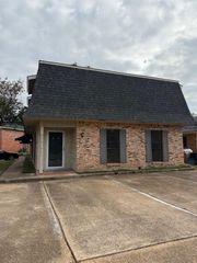 4041 CHARLESTON Circle 29, Alexandria, LA 71303