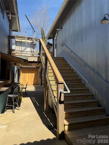 219 Amboy Road, Asheville, NC 28806